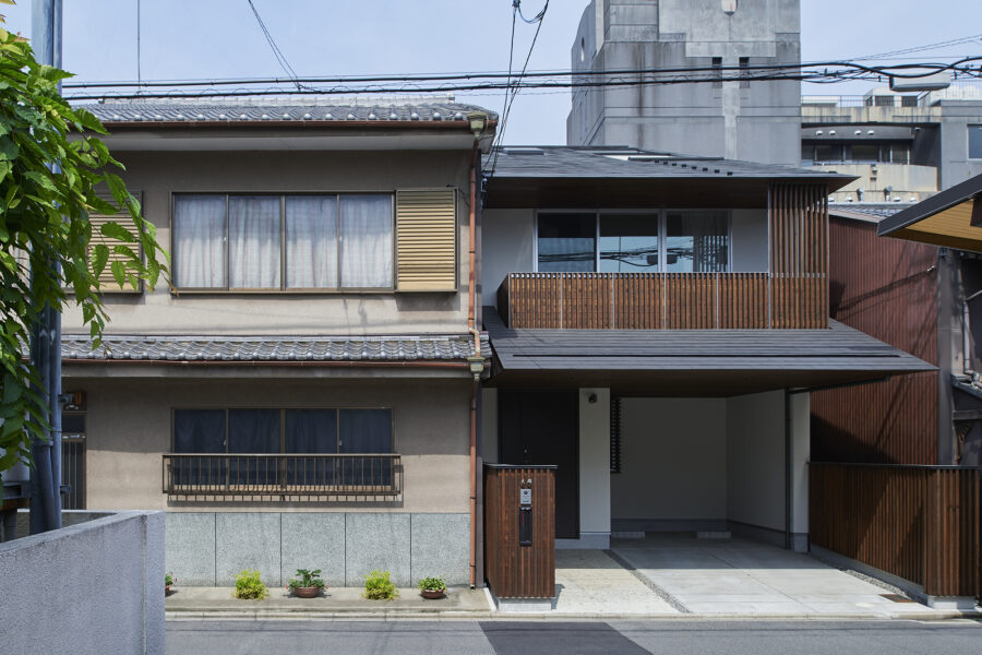 立体坪庭の家